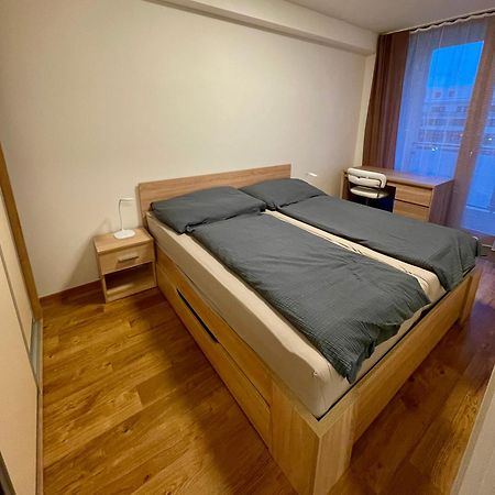 Apartman Astra Sezimovo Usti Exteriör bild